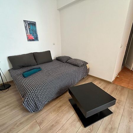 Magheru City Center Studio Apartment Bucharest Exterior photo